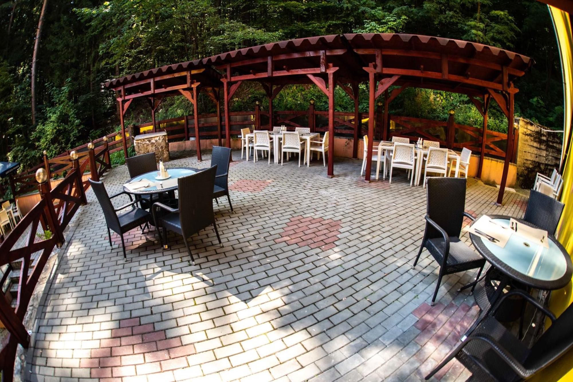 Hotel Trei Brazi Baile Olanesti Exterior photo
